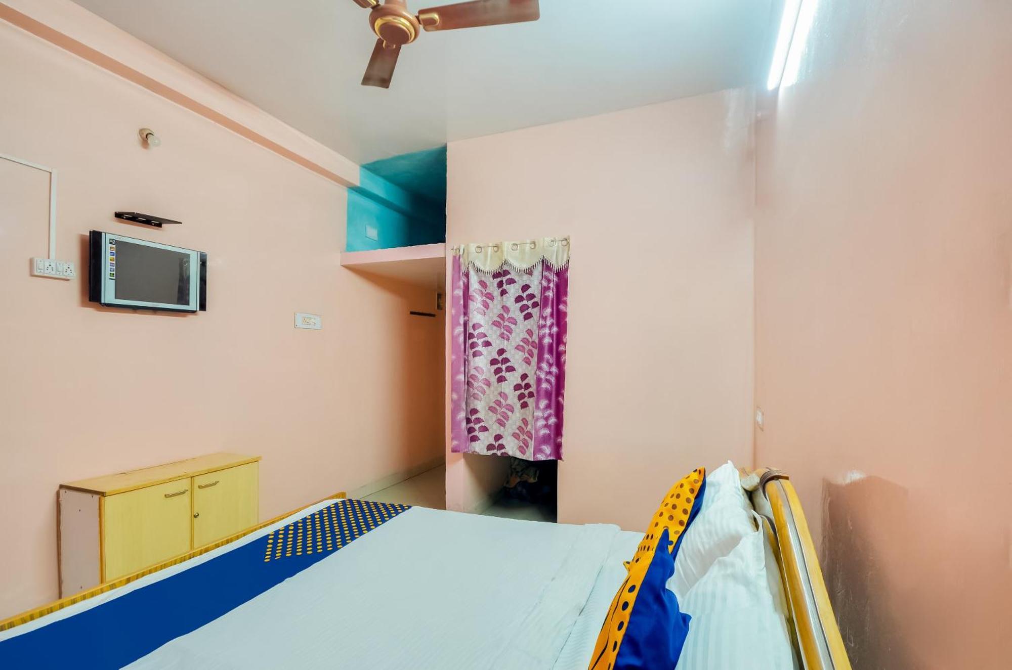 Hotel O Sri Murugan Lodge Coimbatore Buitenkant foto